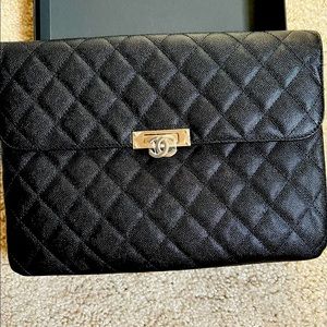 Authentic Chanel O-Case w/gold hardware